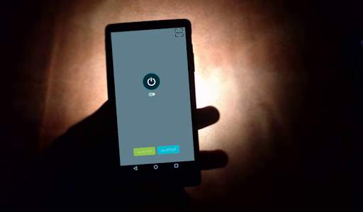 Flashlight - Brightest Flashlight, QR scanner,SOS. screenshot 2