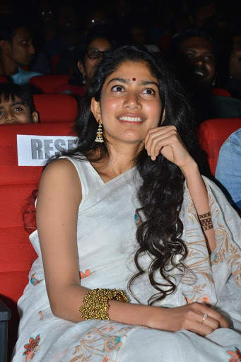 Latest Sai Pallavi Wallpapers HD screenshot 4