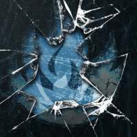 4K Realistic Broken Screen Wallpaper on 9Apps