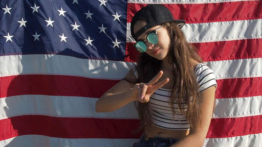 Sexy Hot American Girls Wallpapers HD screenshot 5