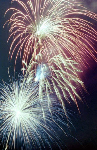 Crackers Live Wallpaper screenshot 3