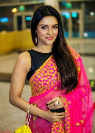 Hot Indian Saree Girls Photos screenshot 6