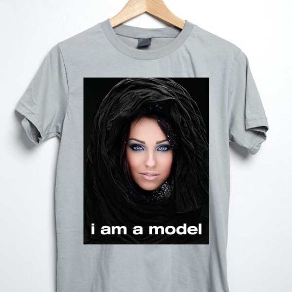 Photo With Text On Tshirt 6 تصوير الشاشة