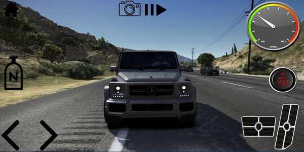 Driving Mercedes G65 AMG Race Simulator screenshot 2