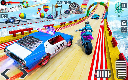 Police Electric Car Stunts: Mega Stunt Ramp Cars screenshot 1
