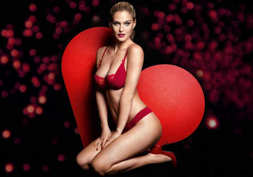 Sexy Hot Girls In Red Bikini Wallpapers HD screenshot 7