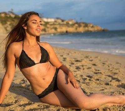 Sexy Hot Bikini Girl Wallpapers screenshot 6