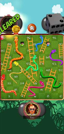 Snakes and Ladders Online King скриншот 2