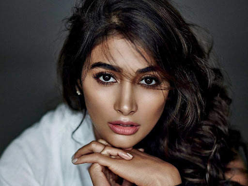 Pooja Hegde Wallpapers HD screenshot 13