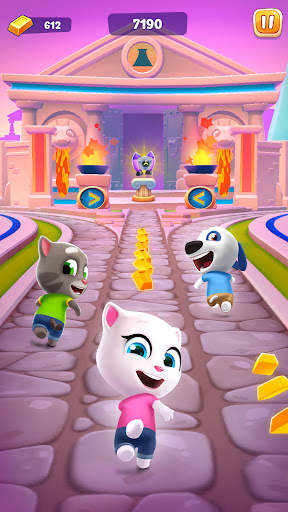 Talking Tom Gold Run 2 screenshot 1