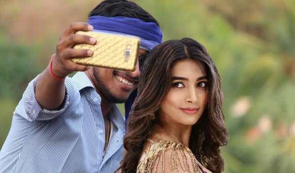 Selfie With Telugu Actress screenshot 2
