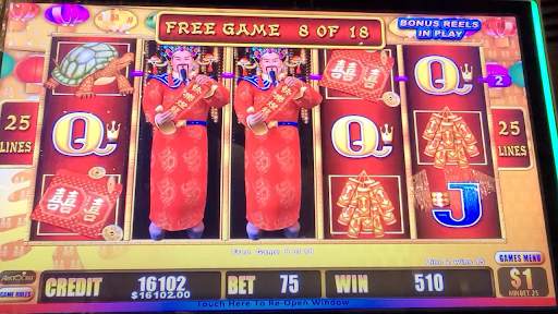 Winner Slot Machines screenshot 2