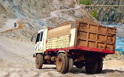 Dumper truck off-road driving screenshot 3